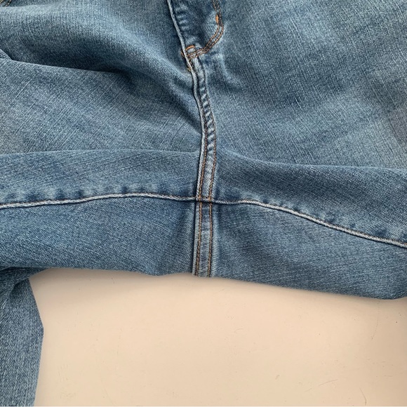 Judy Blue Boyfriend Fit High Waist Light Wash Jeans Size 24W - Picture 12 of 14